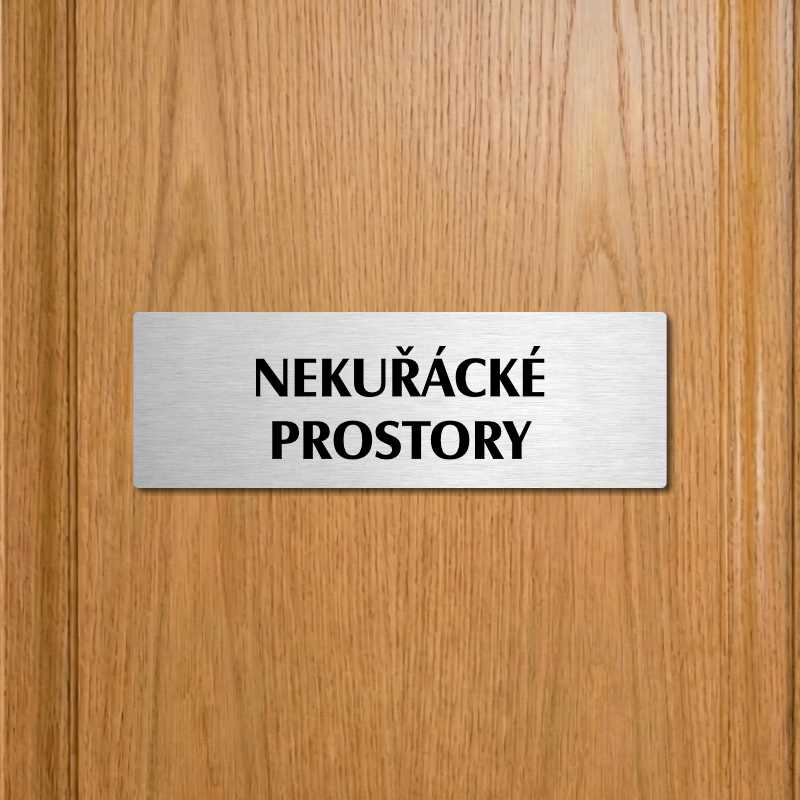 Nekuřácké prostory, 240x79mm, zlatá popiska s okrasným rámečkem  